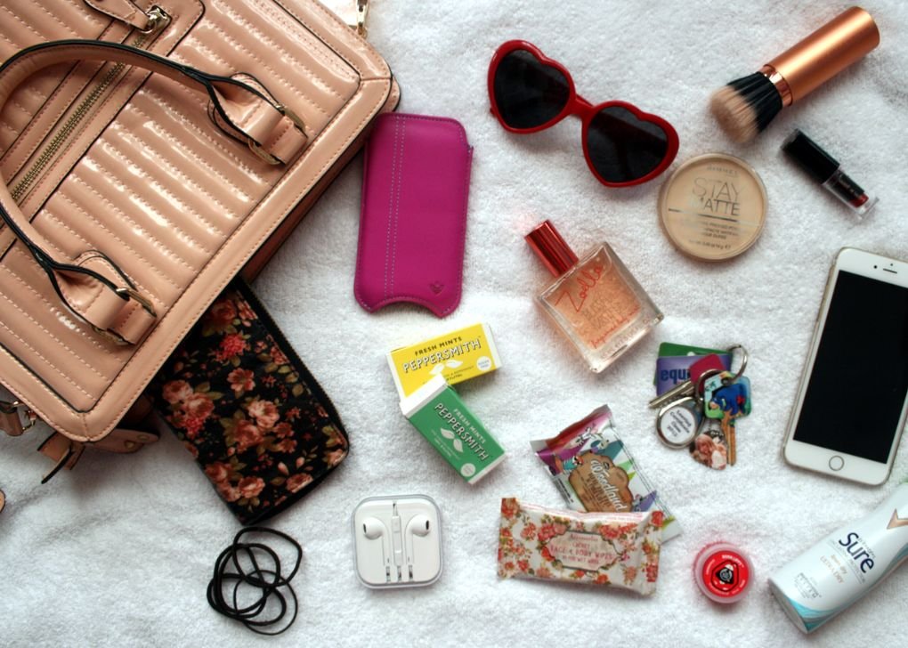 What Should a Woman Carry in Her Purse